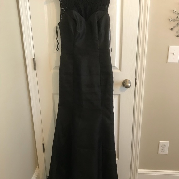 LAZARO NOIR BRIDESMAID/PROM DRESS SZ10 fits like 4 - Picture 2 of 5